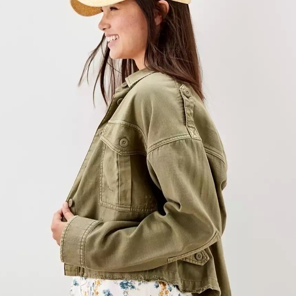 American Eagle Cropped Military Shacket XS - Picture 2 of 11